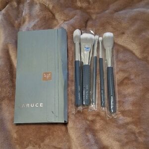 Laruce Makeup Brushes